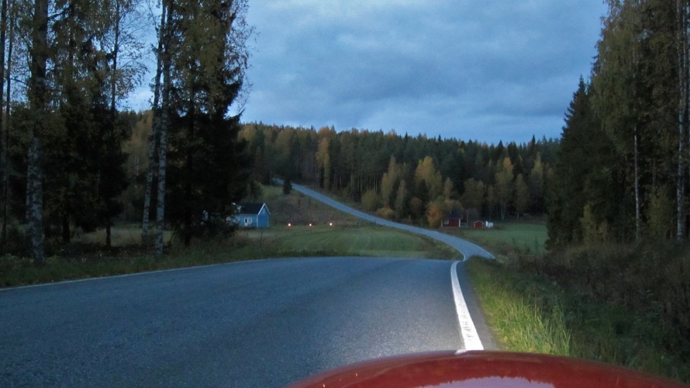 Vastakkaisesta mäestä tulee helposti 84 km/h alas.