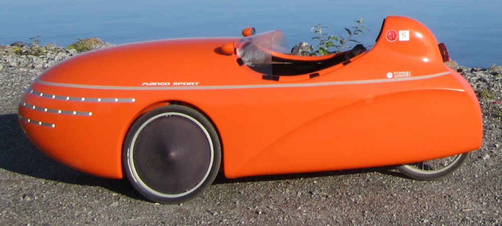 Mango_Myynti.jpg (304.47 KiB) Katsottu 7399 kertaa Tässä kuvassa ne pahimmat kolhut näkyykin.