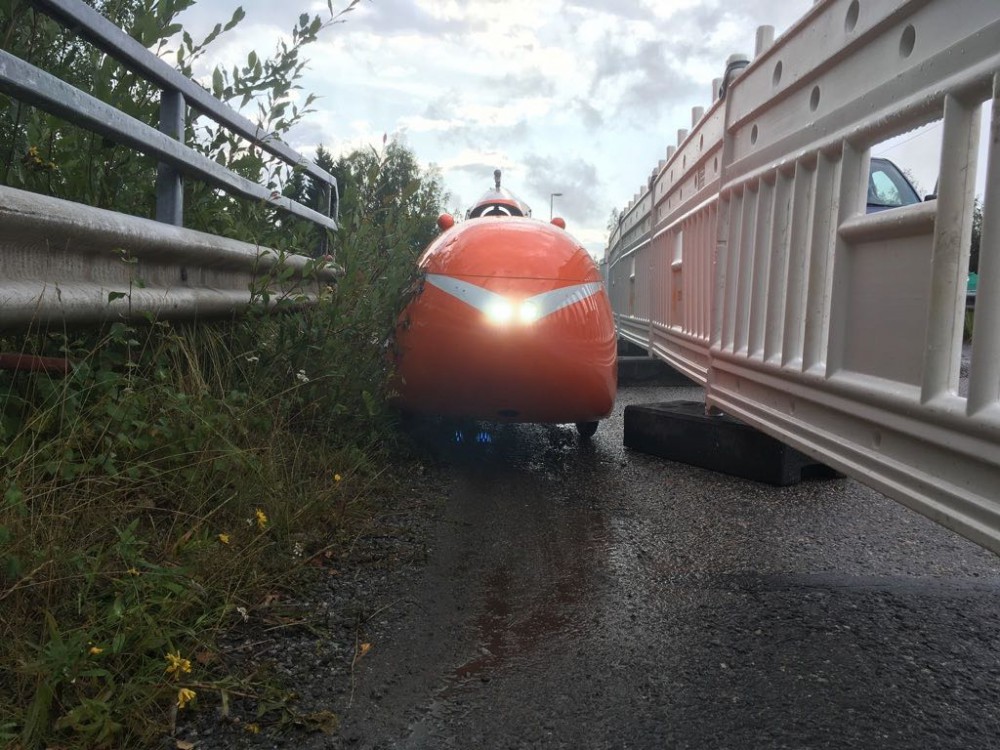 IMG_4286.jpg (151.53 KiB) Katsottu 4097 kertaa Quest on 0,76 metriä leveä, kevyelle liikenteelle varattu tila ei ole 1,5 metriä.