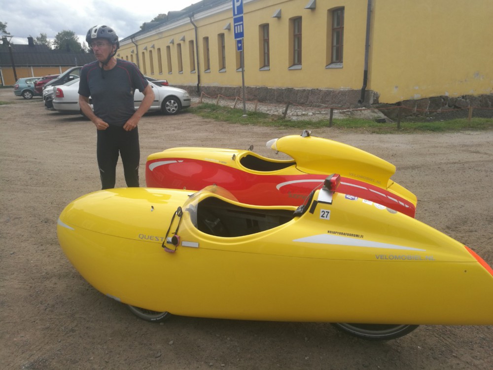 8420199212.jpg (359.96 KiB) Katsottu 7349 kertaa Lpr linnoituksella