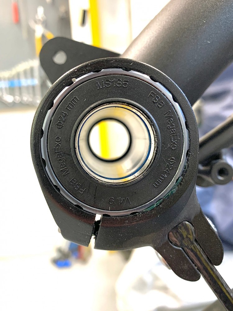 F286D174-0D87-41BC-89EC-79A59FAF4D78.jpeg (391.6 KiB) Katsottu 5881 kertaa Keskiölaakeri