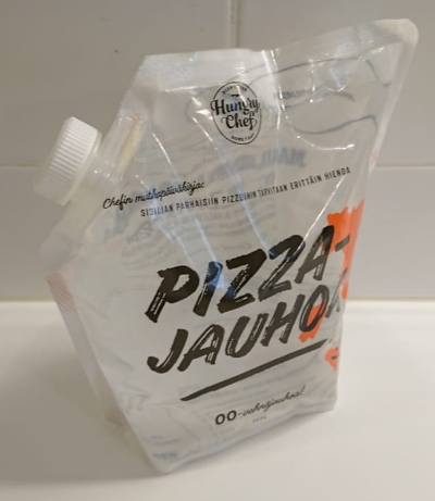 Retkeily-vedenkuljetus-pizzajauhopussi.jpg