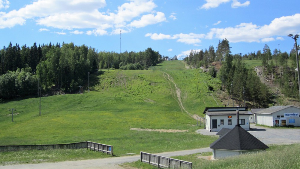 Ellivuoren laskettelumäki.