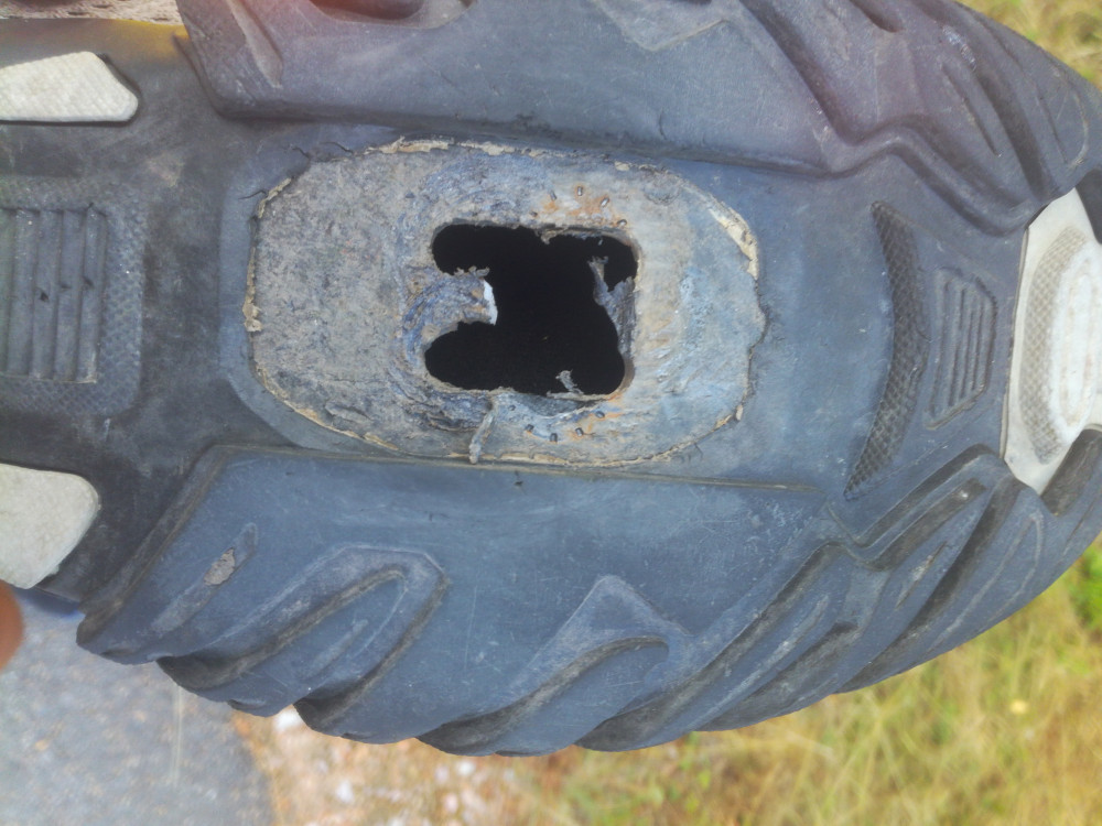 1626702997056-1344880512.jpg (4.11 MiB) Katsottu 16741 kertaa Hajonnut kenkä