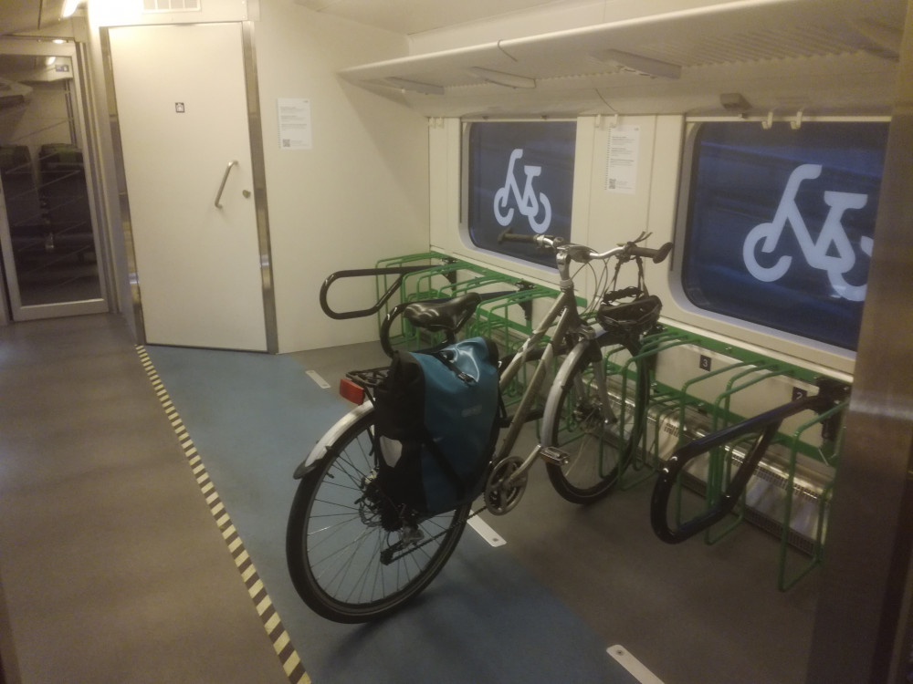 IMG_20210924_190528.jpg (3.45 MiB) Katsottu 3286 kertaa Ja toisesta suunnasta kuvattuna