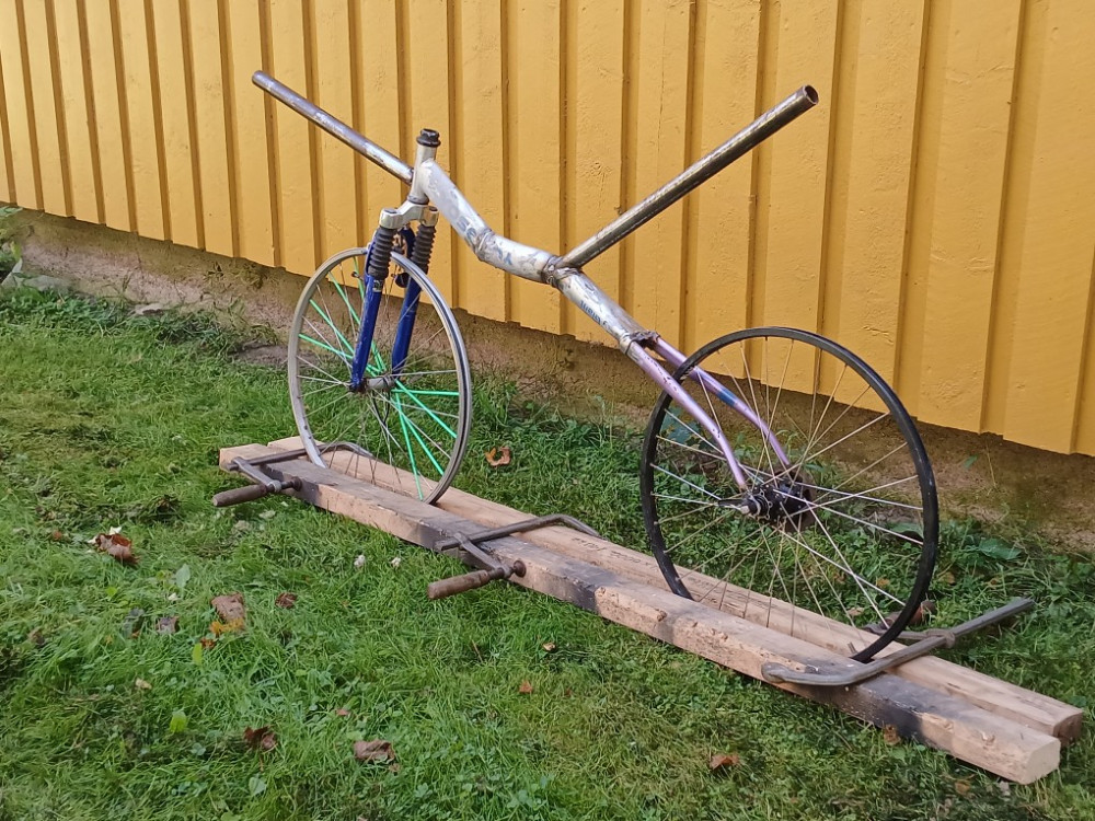 Puomin hahmottelua