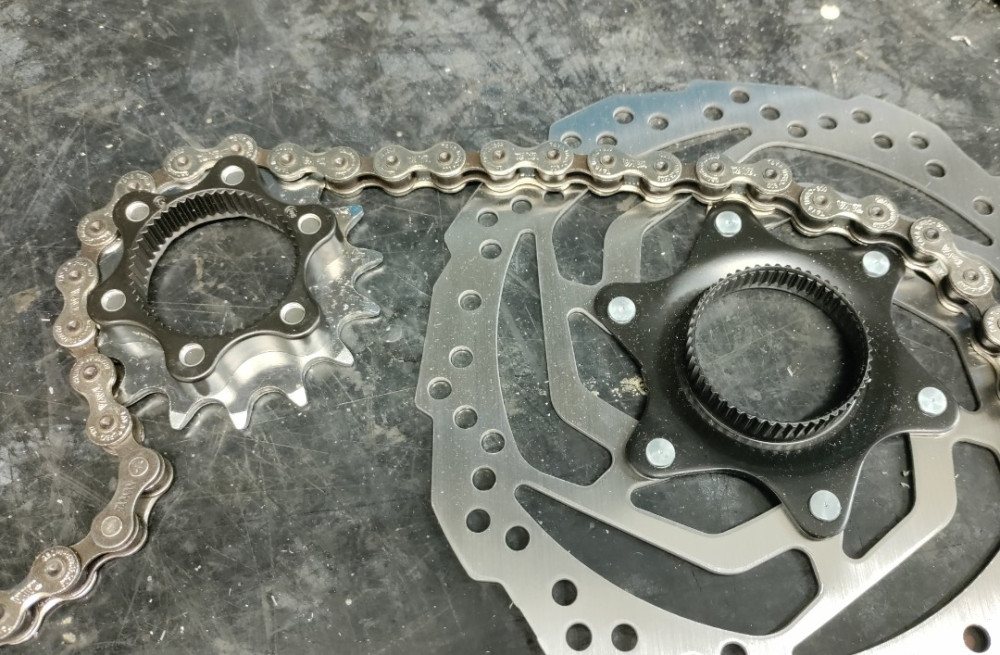 centerlock.jpg