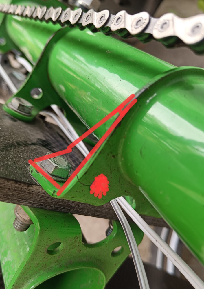 Runko-halki-1.jpg (425.3 KiB) Katsottu 11151 kertaa Polvio ulkoreunaan