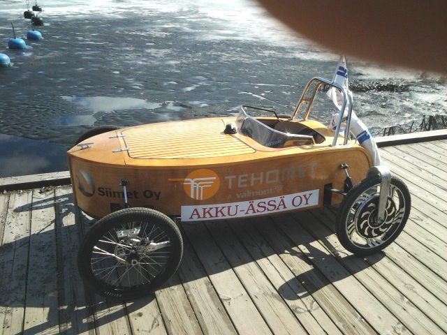 Sähköveneauto.jpg