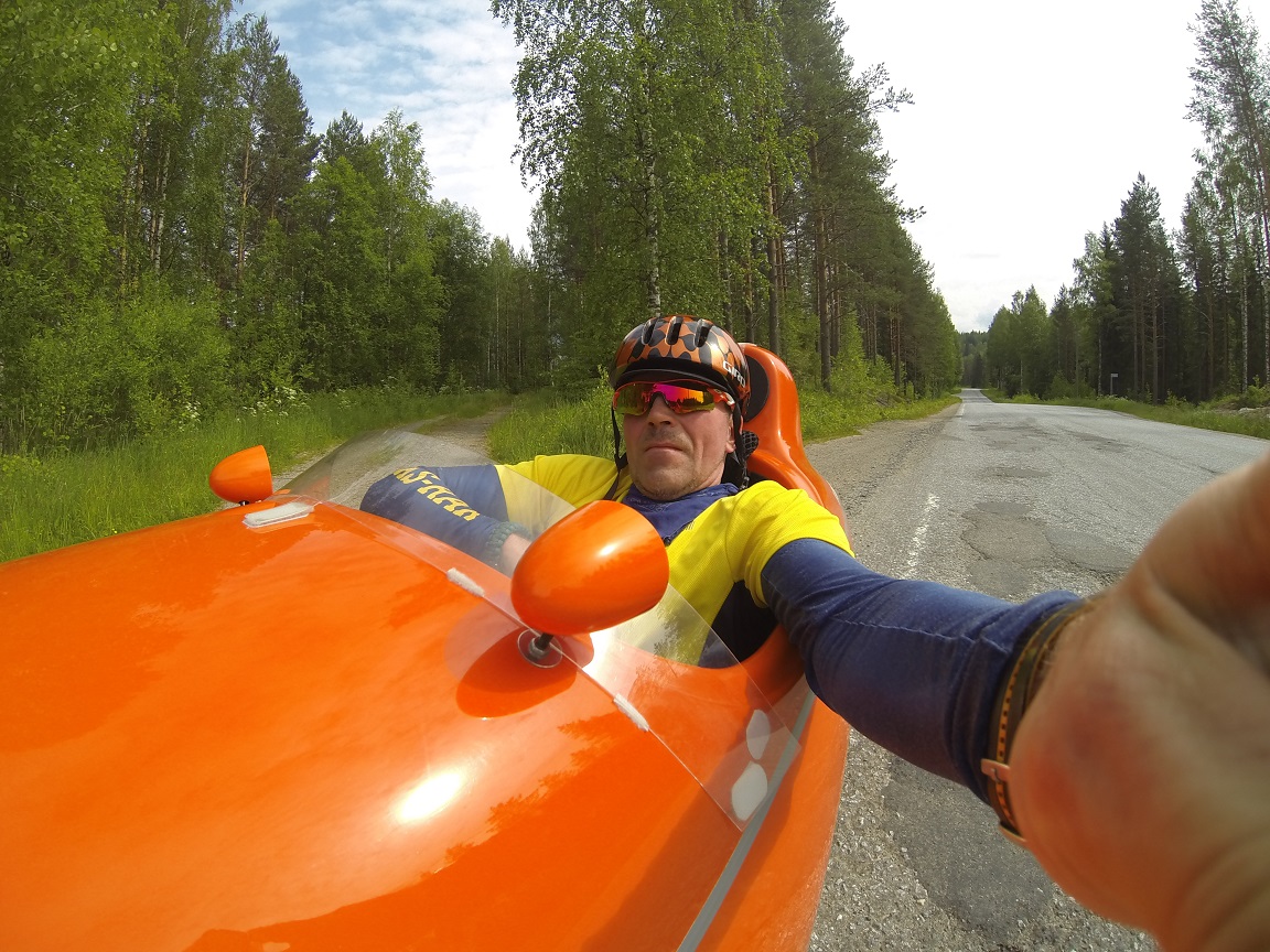 Enonkoskentiellä ylämäki takana