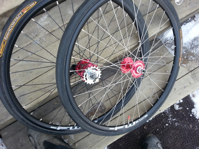 Varsinaiset kiekot - kiva väri.