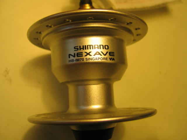 hb im 70 front hub.JPG