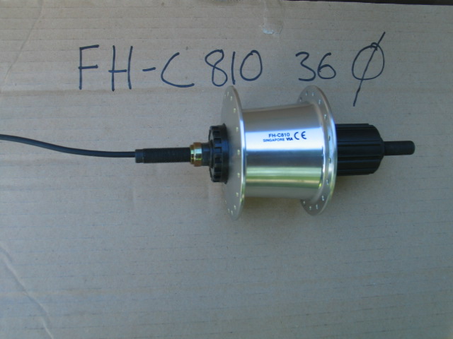 fh-c810 rear hub 36 holes.JPG