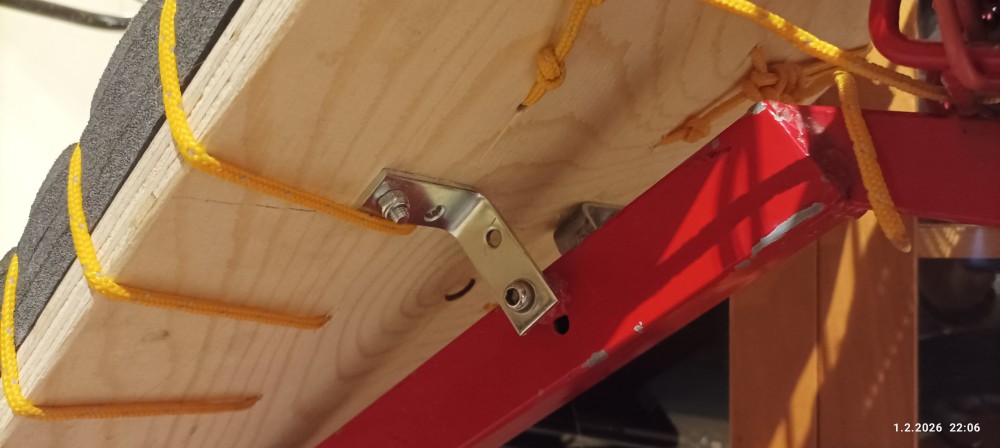 IMG_20260201_220650.jpg (540.23 KiB) Katsottu 89 kertaa kiinnitys minimisäädöllä löyty melke valmiiksi