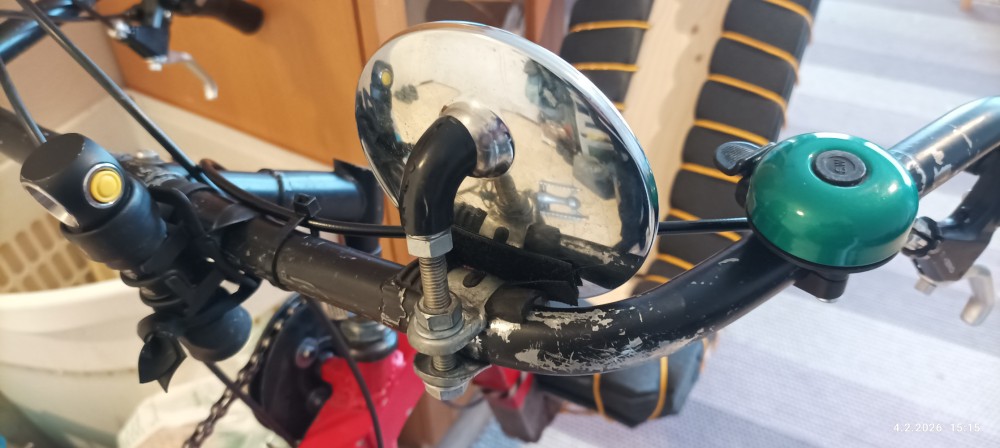 IMG_20260204_151553.jpg (583.46 KiB) Katsottu 55 kertaa laajakuvapeili ruuvipultil kii