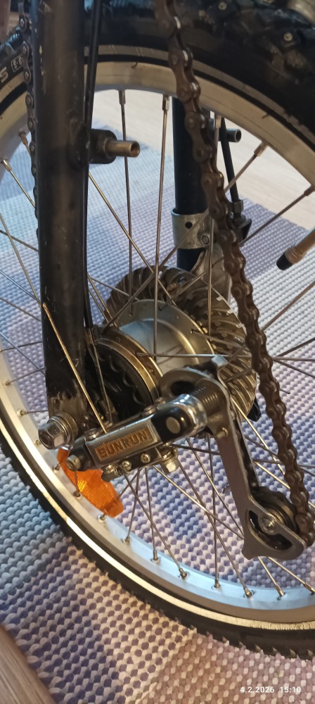 IMG_20260204_151023.jpg (651.23 KiB) Katsottu 55 kertaa alkuperäne vaihteen ratas 18 vaihdettu 21 myös kevei kettinkijousi mitä löyty lisätty