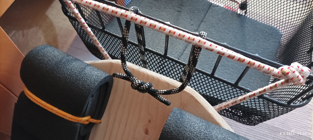 IMG_20260204_150218.jpg (680.45 KiB) Katsottu 55 kertaa sopivan kokone lenkki nosteluun korin edes toimii talvellaki hanskoje kans