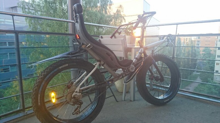 PhotoPictureResizer_160602_21570639134-800x450.jpg (105.58 KiB) Katsottu 10894 kertaa Poseeraus varikolla